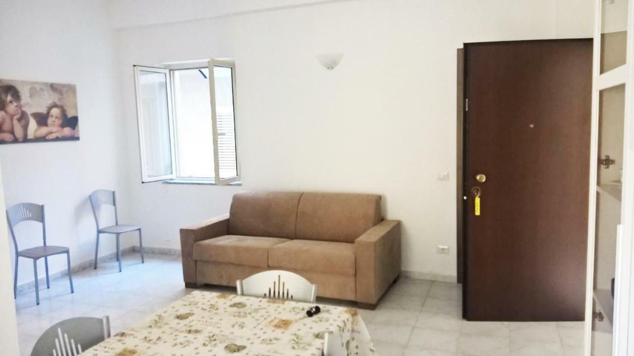 Climatizzato In Centro A 100M Dal Mare Villa Cirò Marina Kültér fotó