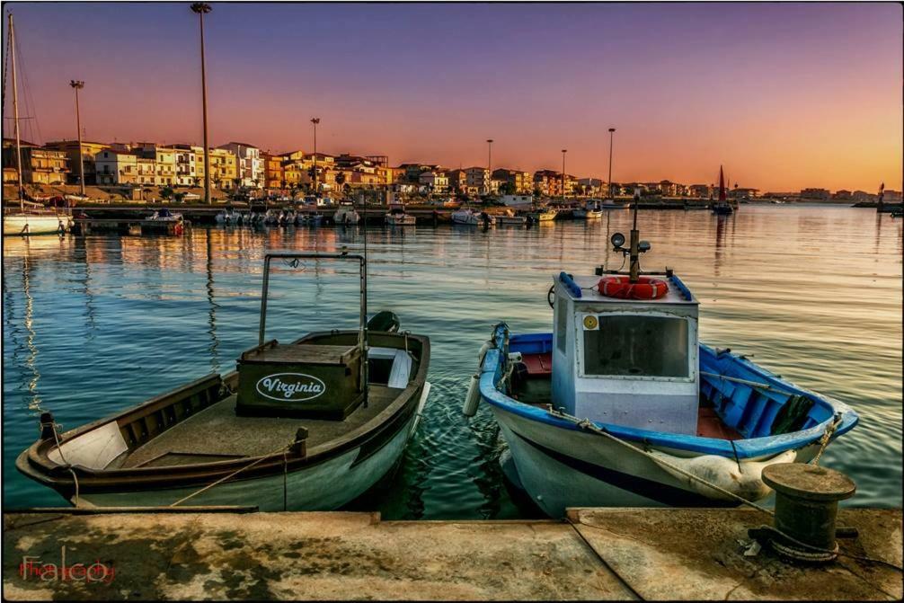 Climatizzato In Centro A 100M Dal Mare Villa Cirò Marina Kültér fotó