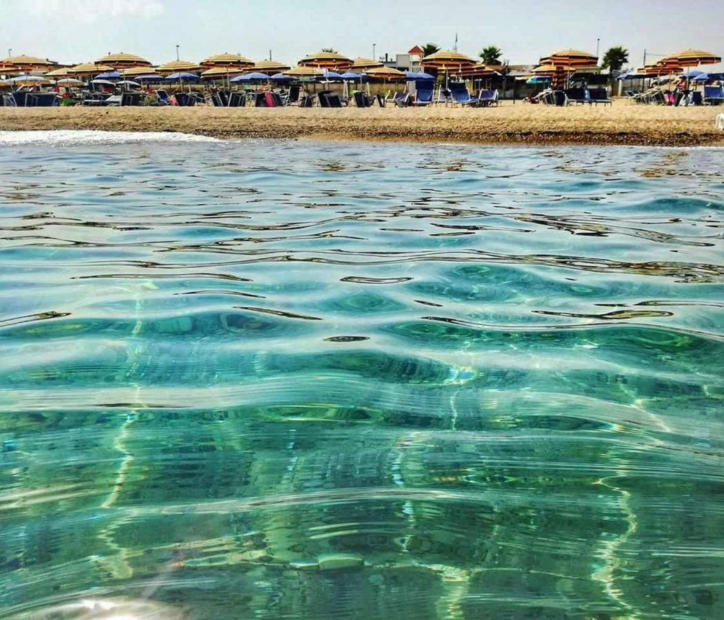 Climatizzato In Centro A 100M Dal Mare Villa Cirò Marina Kültér fotó